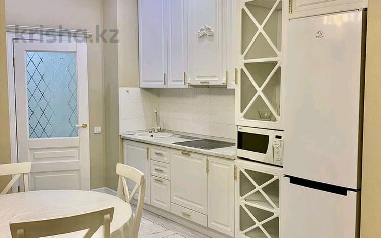 2-бөлмелі пәтер · 90 м² · 14/14 қабат, Ермекова 1/1а, бағасы: 400 000 〒 в Астане, Есильский р-н — фото 2