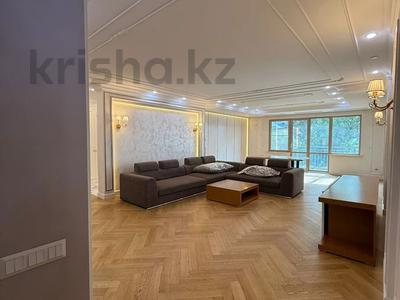 4-бөлмелі пәтер · 205 м² · 4/5 қабат, мкр Самал-2, Фурманова 67, бағасы: 1.6 млн ₸ в Алматы, Медеуский р-н