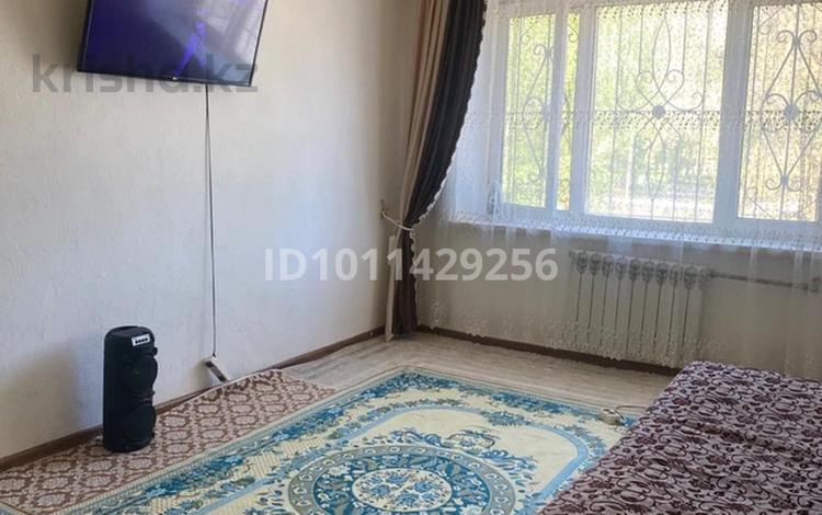 1-комнатная квартира · 40 м² · 2/4 этаж, мкр Каратау 39 за 7 млн ₸ в Таразе — фото 2