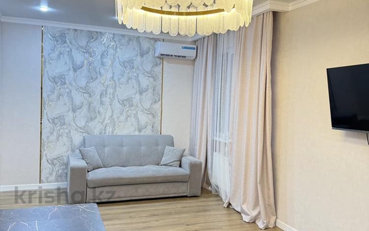 2-комнатная квартира · 55 м² · 8/9 этаж, Толе би 8 — Е-10 за 18 000 ₸ в Астане, Нура р-н — фото 2
