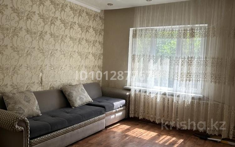 1-бөлмелі пәтер · 37 м² · 4/5 қабат, мкр Алатау 7 — Остановка сейфуллина, бағасы: 100 000 ₸ в Таразе — фото 2