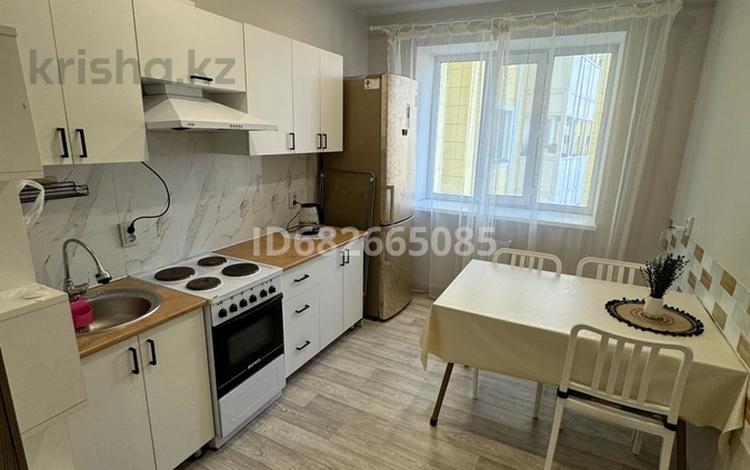 2-комнатная квартира, 53 м², 3/9 этаж помесячно, Кургальжинское шоссе 22/1