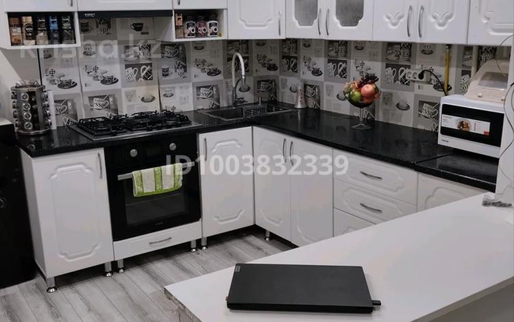2-комнатная квартира · 49.5 м² · 2/5 этаж, мкр Мясокомбинат 88/1 за 14 млн ₸ в Уральске — фото 7