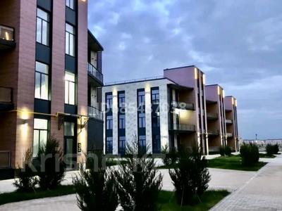 2-комнатная квартира, 44 м², 1/3 этаж, 160 квартал 3 за 24 млн 〒 в Туркестане