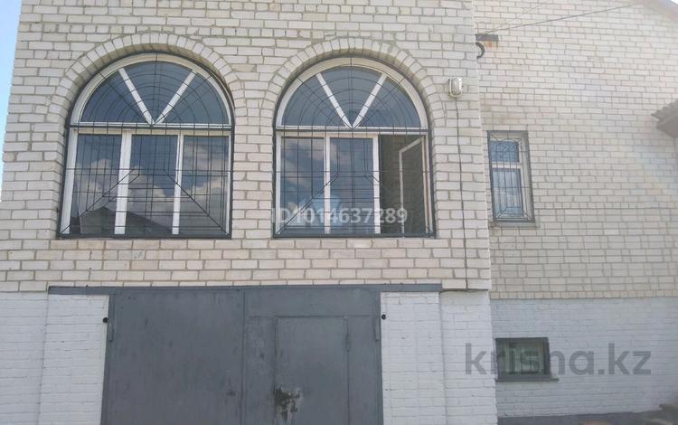 Жеке үй · 3 бөлме · 150 м² · 8 жүзд., Айтыкова 14,16, бағасы: 65 млн ₸ в Усть-Каменогорске — фото 29