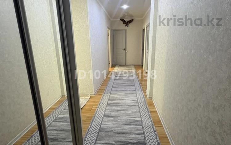 3-комнатная квартира · 100 м² · 6/6 этаж, 29-й мкр, 29-ш/а. 31 за 27 млн ₸ в Актау — фото 2