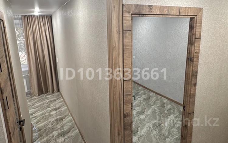 2-бөлмелі пәтер · 41.7 м² · 1/5 қабат, 1 микрорайон 11, бағасы: 20.5 млн ₸ в Семее — фото 2