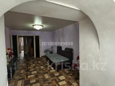 3-комнатная квартира · 68 м² · 1/5 этаж, Керамическая 78/2 за 180 000 〒 в Караганде, Казыбек би р-н