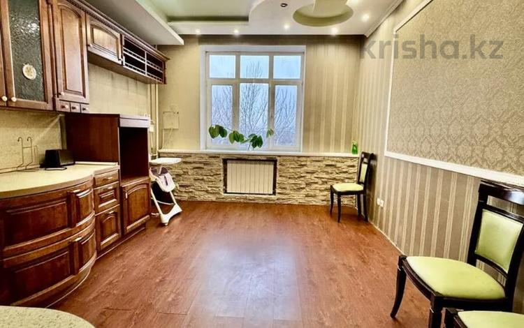 3-комнатная квартира · 120 м² · 5/12 этаж, Шевченко за 90 млн ₸ в Алматы, Алмалинский р-н — фото 2