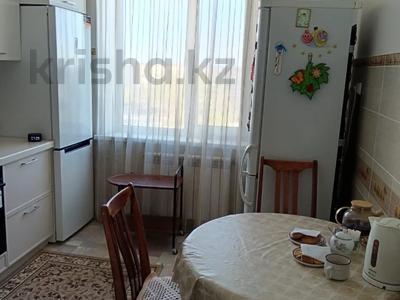 4-комнатная квартира · 80 м² · 6/10 этаж, ДОКУЧАЕВА 5а — Супермаркет адал цемпоселок за 36 млн ₸ в Семее