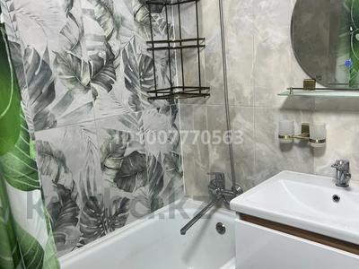 2-комнатная квартира · 43 м² · 1/4 этаж, мкр №8 22 за 250 000 〒 в Алматы, Ауэзовский р-н