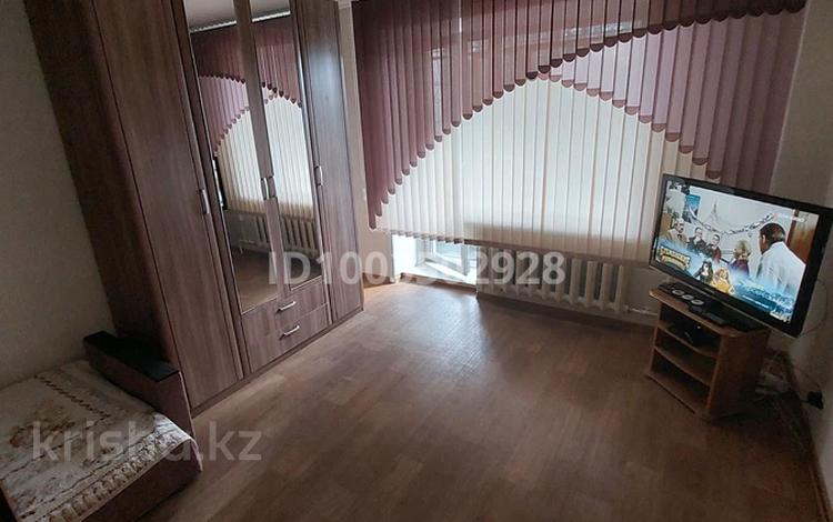 2-комнатная квартира · 42 м² · 1/5 этаж, Академическая 9/1 за 160 000 〒 в Караганде, Казыбек би р-н — фото 2