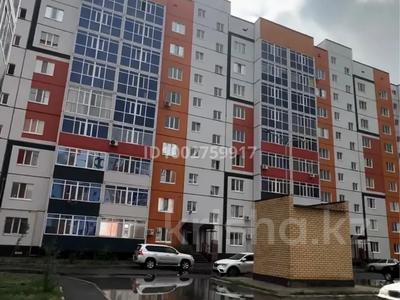 3-бөлмелі пәтер · 82.5 м² · 3/9 қабат, Ружейникова 14, бағасы: 27 млн ₸ в Уральске