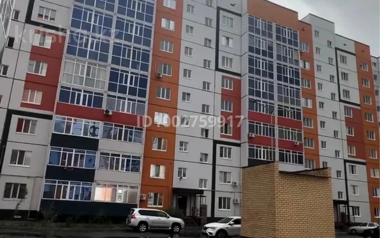 3-бөлмелі пәтер · 82.5 м² · 3/9 қабат, Ружейникова 14, бағасы: 27 млн ₸ в Уральске — фото 2