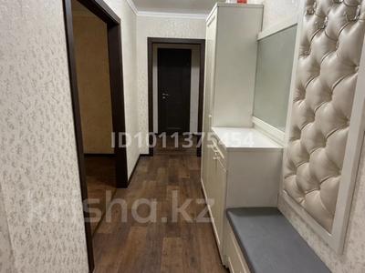 3-комнатная квартира · 68.4 м² · 2/5 этаж, Ауэзова 81 — Магазин Нива, лицей гимназия за 19.4 млн ₸ в Аксу