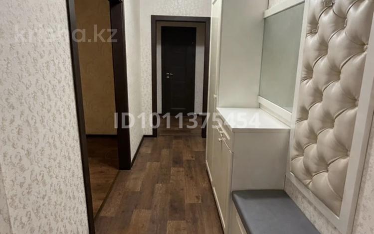 3-бөлмелі пәтер · 68.4 м² · 2/5 қабат, Ауэзова 81 — Магазин Нива, лицей гимназия, бағасы: 19.4 млн ₸ в Аксу — фото 2