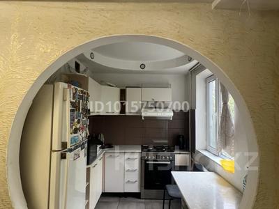 3-бөлмелі пәтер · 65 м² · 4/5 қабат, Абая 35, бағасы: 16 млн ₸ в Темиртау