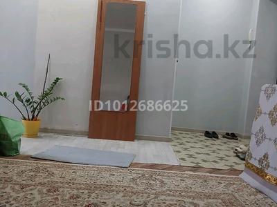 2-комнатная квартира · 48 м² · 4/5 этаж, Конаева — Пирамида жаны, жылы жарық, жақында жөндеуден өткен 2 бөлмелі үй сатылады. Хабарласыңыз за 8.8 млн ₸ в Кентау