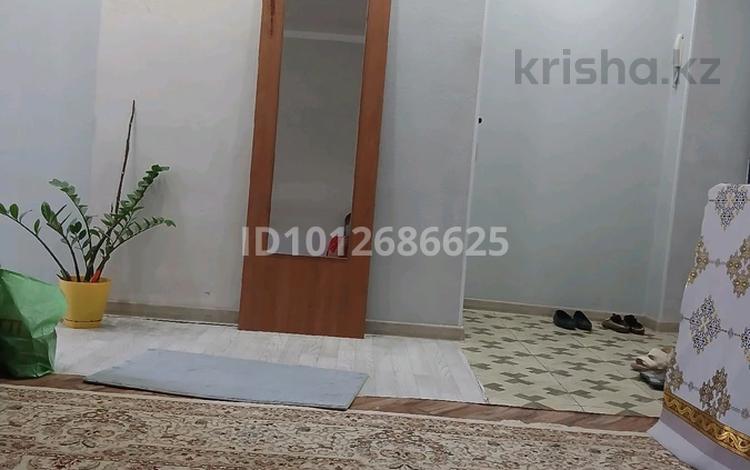 2-комнатная квартира · 48 м² · 4/5 этаж, Конаева — Пирамида жаны, жылы жарық, жақында жөндеуден өткен 2 бөлмелі үй сатылады. Хабарласыңыз за 8.8 млн ₸ в Кентау — фото 3