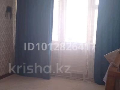 4-бөлмелі пәтер · 72 м² · 4/5 қабат, мкр Восток 41 — Ориентир между дорог мкр. севера и мкр.востока вдоль дороги, бағасы: 35 млн ₸ в Шымкенте, Аль-Фарабийский р-н