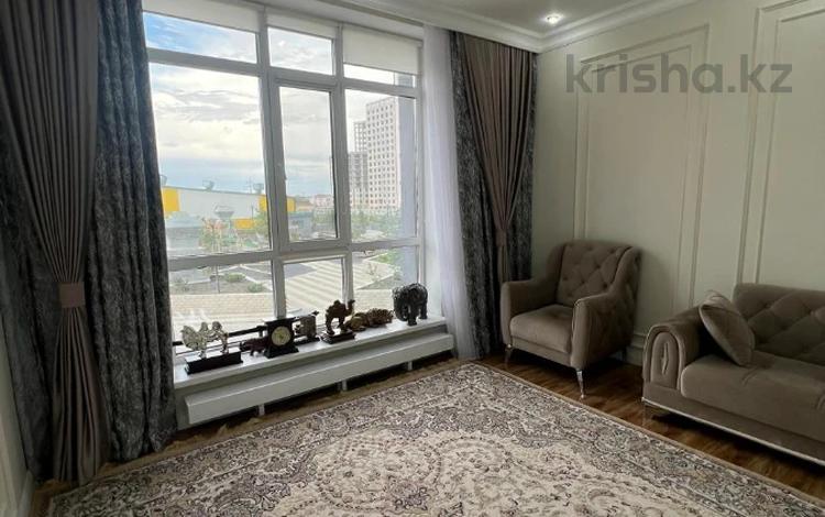 3-комнатная квартира · 111.4 м² · 3/12 этаж, Маденова 1В за 68 млн ₸ в Атырау — фото 2