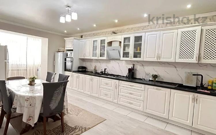 4-комнатная квартира · 160 м² · 2/5 этаж, мкр. Алтын орда за 60 млн ₸ в Актобе — фото 2