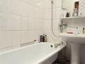 3-бөлмелі пәтер · 62 м² · 5/5 қабат, Урдинская, бағасы: 13.8 млн ₸ в Уральске — фото 5