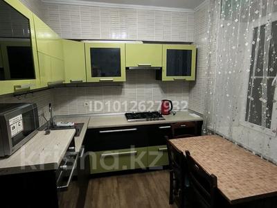 2-комнатная квартира · 50 м² · 5/5 этаж, Мынбаева 68 за 300 000 ₸ в Алматы, Бостандыкский р-н