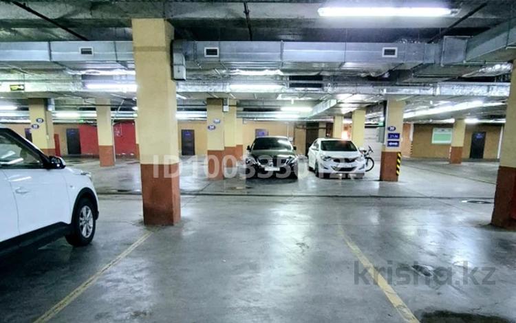 Паркинг · 16 м² · Улы Дала 69 — Аль Фараби за 20 000 ₸ в Астане, Есильский р-н — фото 3