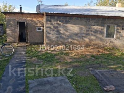 Жеке үй · 5 бөлме · 60 м² · 9 сот., Старогорняцкая 36 — Магазин светофор, бағасы: 8 млн ₸ в Караганде