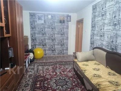 2-комнатная квартира, 48 м², 1/5 этаж, ул. Гоголя за 18 млн 〒 в Караганде, Казыбек би р-н
