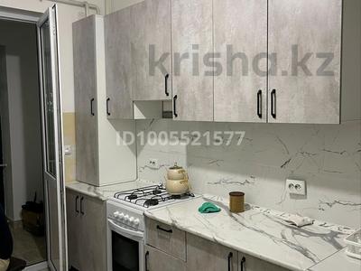 3-комнатная квартира · 70 м² · 2/7 этаж, 9 20/2 — Стадионның жанында алдында жайлы мектеп бар тыныш жаксы район за 23.5 млн 〒 в Туркестане