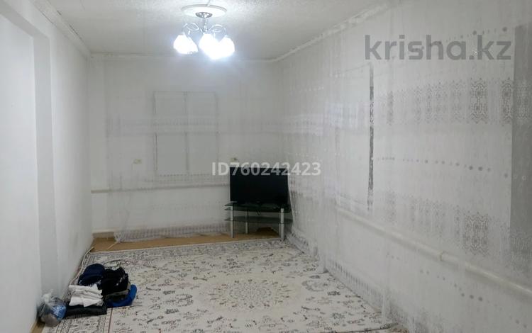 Отдельный дом · 2 комнаты · 80 м² · 8 сот., Чингирлауская 4/2 — Юбилейная за 15 млн 〒 в Аксае — фото 8