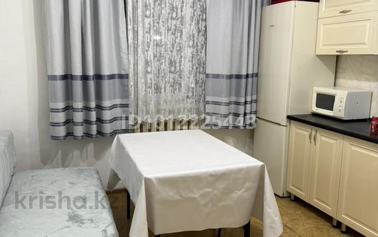 1-комнатная квартира · 38.5 м² · 3/5 этаж, мкр Саялы 92 за 180 000 ₸ в Алматы, Алатауский р-н — фото 2