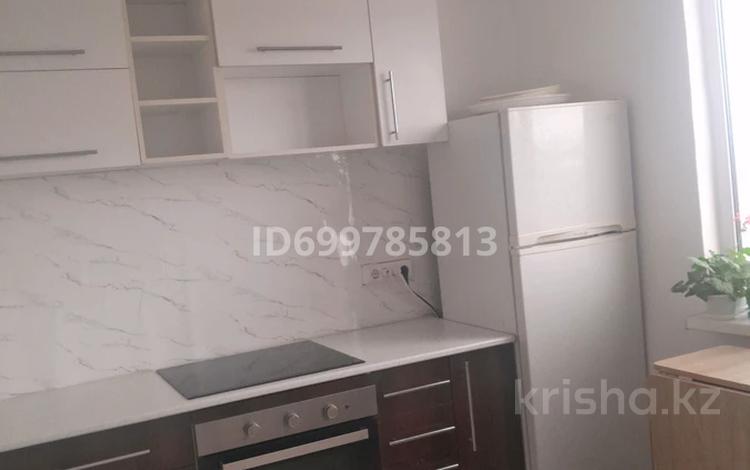 3-комнатная квартира · 64 м² · 5/5 этаж, Поповича 24 за 13.9 млн 〒 в Глубокое — фото 2