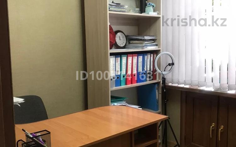 Кабинеттер және жұмыс орындары · 1 м², бағасы: 70 000 ₸ в Усть-Каменогорске, Ульбинский — фото 2