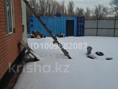 Отдельный дом · 2 комнаты · 100 м² · 10 сот., Абая за 15.5 млн 〒 в Теренкаре