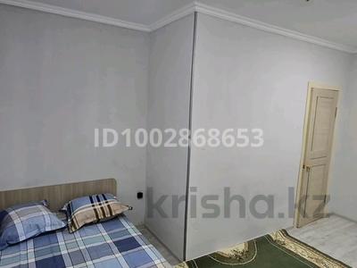 1-бөлмелі пәтер · 30 м² · 2/5 қабат, 2 — Возле зиба и 2мкр5мкр бар тағыда гостиница бар любой уакыт бос кв бар, бағасы: 8 000 ₸ в Жанаозен