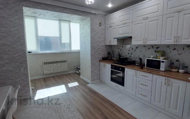 2-комнатная квартира · 95 м² · 2/5 этаж, Новый город, Тауелсиздик за 36.5 млн ₸ в Актобе — фото 2