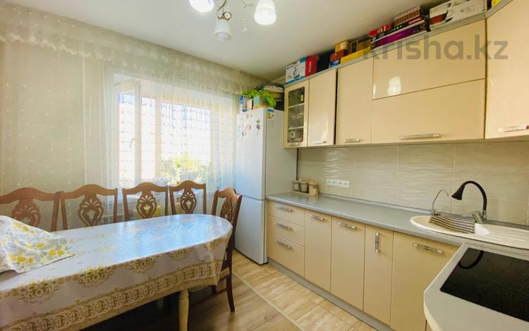 3-комнатная квартира · 75 м² · 4/9 этаж, Азербаева за 32.5 млн ₸ в Астане, Сарайшык р-н — фото 3
