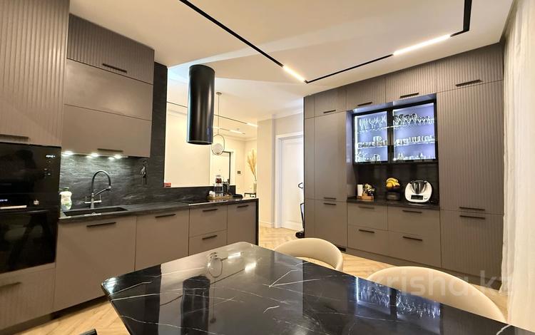 4-комнатная квартира · 130 м² · 5/18 этаж, Сыганак 17 за ~ 150 млн ₸ в Астане, Есильский р-н — фото 2