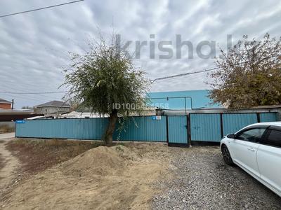 Отдельный дом · 3 комнаты · 35.9 м² · 4 сот., Старый город, Саралжын 22 — улица Жаз за 16 млн 〒 в Актобе