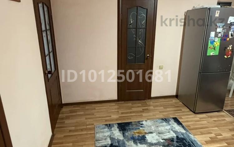2-комнатная квартира · 61 м² · 2/5 этаж, Ихсанова 54 за 30 млн ₸ в Уральске, мкр Школьник — фото 2