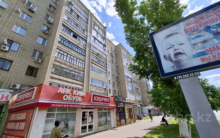 3-комнатная квартира · 86 м² · 2/9 этаж, Курмангазы 154 — маг.Школьник за 34 млн 〒 в Уральске, мкр Школьник — фото 2
