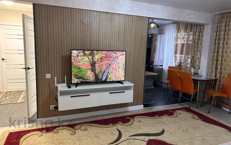 3-комнатная квартира · 65 м² · 4/5 этаж, Шакарима 87 за 25 000 ₸ в Усть-Каменогорске, Ульбинский — фото 2