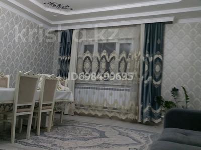 Жеке үй · 3 бөлме · 80 м² · 5 жүзд., Шернияза 109/в — Кунаева, бағасы: 23 млн ₸ в Актобе, мкр. Курмыш