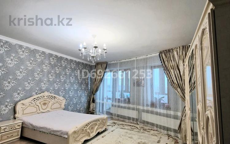 3-комнатная квартира, 124 м², 3/23 этаж, Тараса Шевченко 8 — сарыарка Шевченко за 52 млн 〒 в Астане, Сарыарка р-н — фото 2