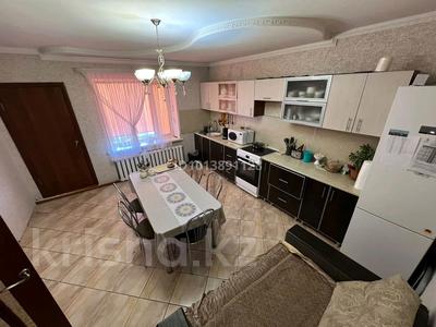 Жеке үй · 4 бөлме · 120 м² · 15 жүзд., Кенесары хан 24, бағасы: 35 млн ₸ в Павлодаре