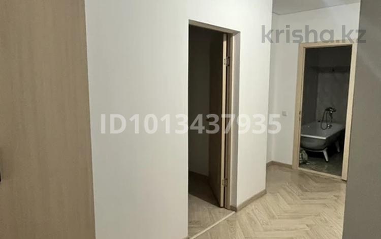 1-комнатная квартира · 55 м² · 9/9 этаж, Самал 70/3 за 130 000 ₸ в Уральске — фото 2