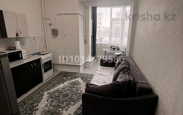 1-комнатная квартира · 56.4 м² · 1/5 этаж, мкр. Алтын орда, халела досмухамедулы 18г к 2 за 26 млн ₸ в Актобе — фото 2